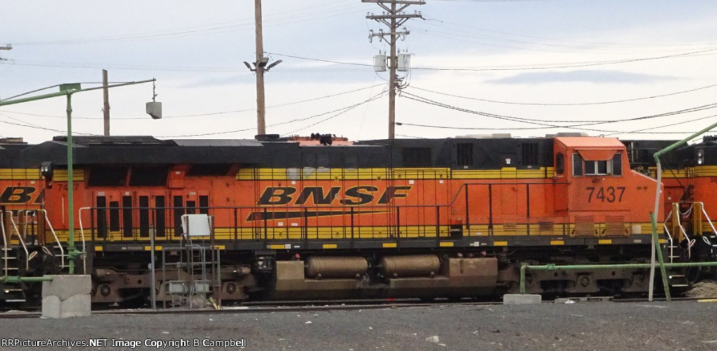 BNSF 7437